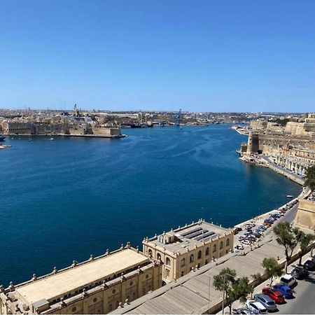 Superb 3 Bedroom Apartment In فاليتا المظهر الخارجي الصورة